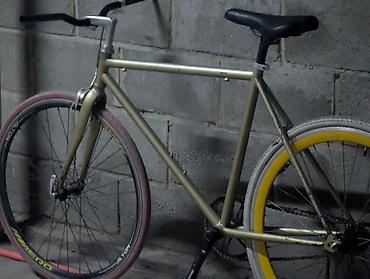 Фикс/сингл-спид велосипед без переключателей. Характеристики: - Рама