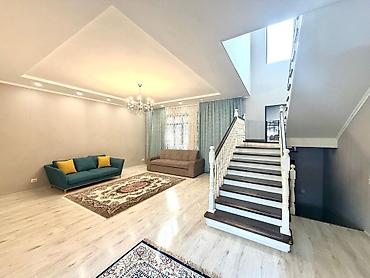 Продажа таунхаусов: Продаётся просторный 5-комнатный таунхаус в с. Кок-Жар по ул. Алапаева — 2