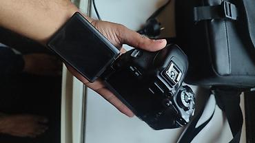 canon eos 600: Canon EOS 600D fotoaparat satıram. Aparatın gövdəsi əla vəziyyətdədir — 7