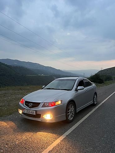 Honda Accord: 2002 г., 2.4 л, Автомат, Бензин, Седан at lalafo.kg Honda Accord: 2002 г., 2.4 л, Автомат, Бензин, Седан