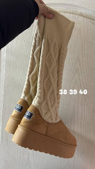 Ugg obuća: Ugg čizme — 30