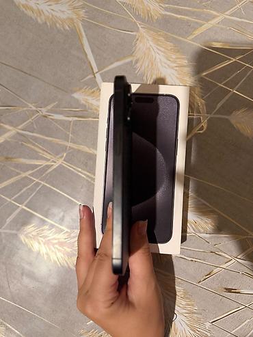 Apple iPhone: IPhone 15 Pro, Black Titanium, Simsiz şarj — 14