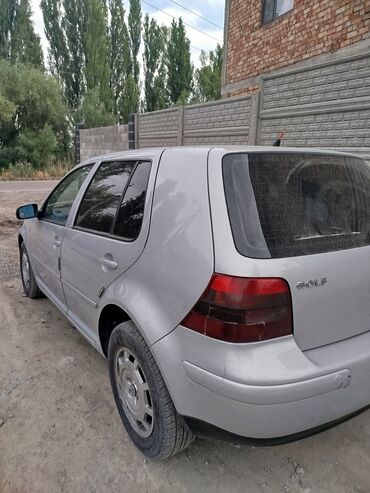 Volkswagen: Volkswagen Golf: 1998 г., 2 л, Автомат, Бензин, Хетчбек