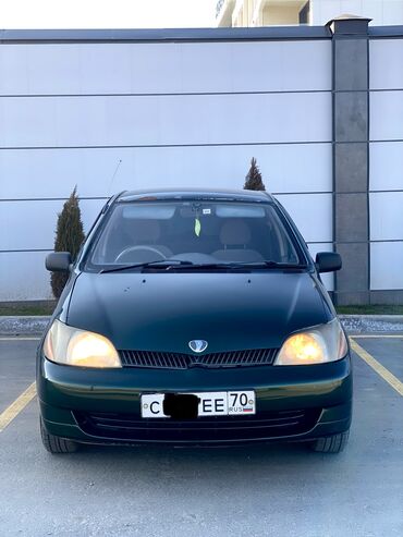 тайото витз: Toyota Platz: 2001 г., 1.5 л, Автомат, Бензин, Седан