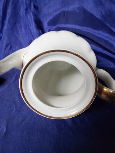 Čajnici: Bokal nov Walbrych Maria Theresa Poljska iz 60-ih. Bokal je — 11