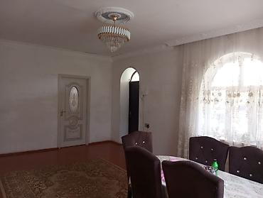Həyət evləri və villaların satışı: Satışda: Həyət evi evin kupcası var - 1 mərtəbəli daş tikili, kirəmit — 8