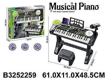 metro patike: Dečiji elektronski klavir – “Musical Piano” set - 37 dirki - Svetleći — 1