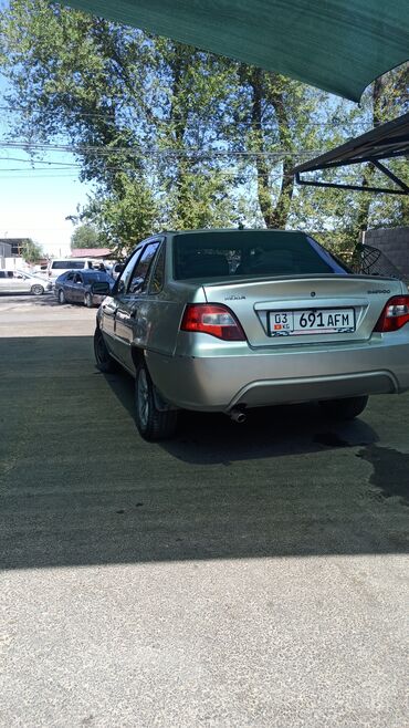 Daewoo: Daewoo Nexia: 2009 г., 1.5 л, Механика, Газ, Седан at lalafo.kg — 5 Daewoo: Daewoo Nexia: 2009 г., 1.5 л, Механика, Газ, Седан — 5