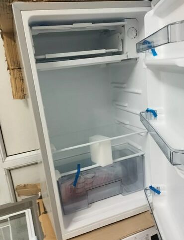 холодильники мини: Холодильник Avest, Новый, Однокамерный, De frost (капельный), 50 * 75 * 48