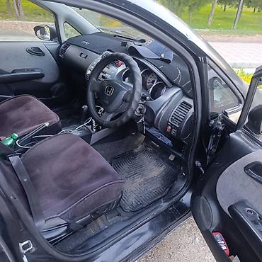 volkswagen golf v: Honda Fit: 2003 г., 1.3 л, Автомат, Хэтчбэк — 6