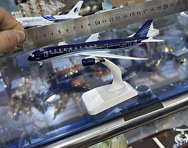 oyunca: Azerbaijan Airlines (AZAL) sərnişin təyyarəsinin maketi 28 sm 100 AZN — 2