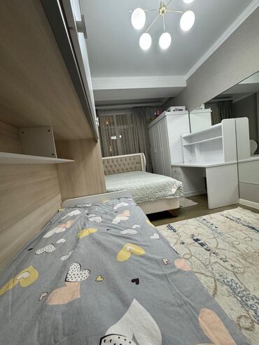 Долгосрочная аренда квартир: 3 комнаты, Агентство недвижимости, Без подселения, С мебелью полностью at lalafo.kg — 4 Долгосрочная аренда квартир: 3 комнаты, Агентство недвижимости, Без подселения, С мебелью полностью — 4