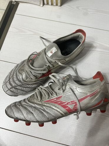 обувь 43 размер: Бутсы mizuno. Оригинал покупали за 16500. К сожалению не сохранили