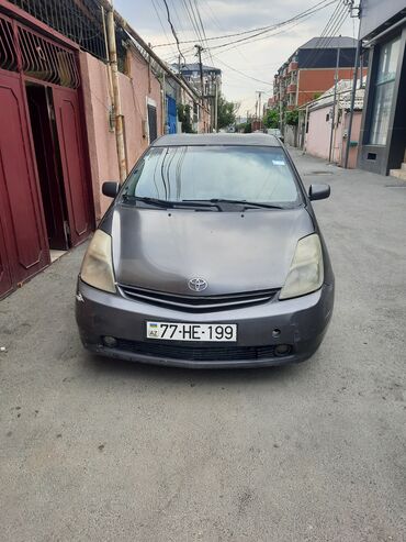 Toyota: Toyota Prius: 1.4 l | 2008 il Hetçbek