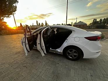 Hyundai: Hyundai Avante: 2018 г., 1.6 л, Автомат, Седан — 6