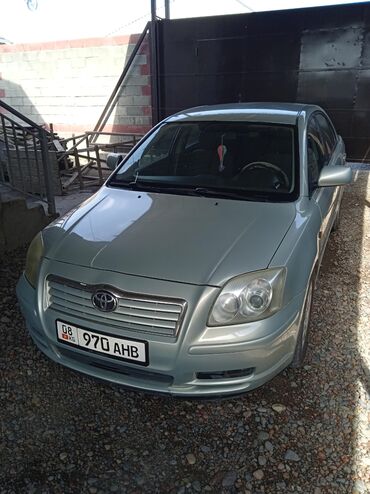 срочно продать машину: Toyota Avensis: 2004 г., 2 л, Механика, Бензин, Хетчбек