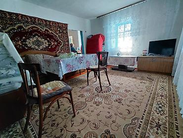 Продажа коттеджей и домов: Продаётся дом в городе Кара-Балта. Участок 7 соток. Общая площадь дома — 7