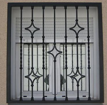 Barmaqlıqlar: Məhəccər ( Perilla ) 1-kv 50 azn Resotka 1-kv 35 azn 👈 . İş çox — 11