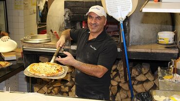 Aşpazlar: Aşpaz tələb olunur, Pizza ustası, İstənilən yaş, 1-2 illik təcrübə