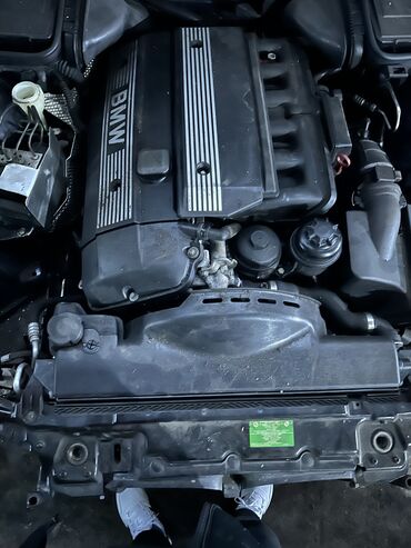 Бамперы: Бензиновый мотор BMW 2000 г., 2.5 л, Б/у, Оригинал
