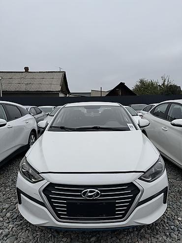 Hyundai Elantra: 2020 г., Автомат, Седан