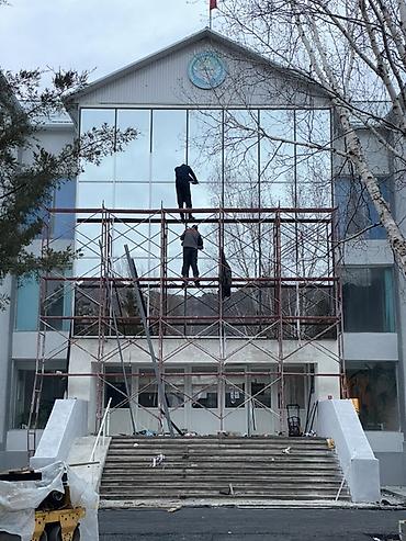 Алюминиевые окна на заказ: Алюминиевое окно на заказ, Тип окна: Витражные, Мансардные, Панорамные, Декоративные особенности: Декоративный переплет, Бесплатная установка, В рассрочку — 10