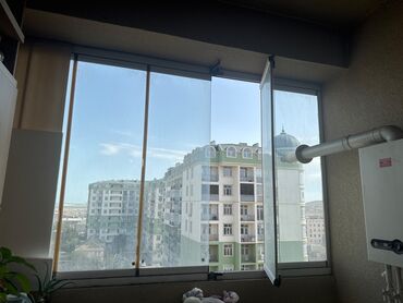 pimapen pencere: Cam balkon. 3ildi qoyylub. Sadecə rezinləri dəyişilməlidir 4,2kv mtr
