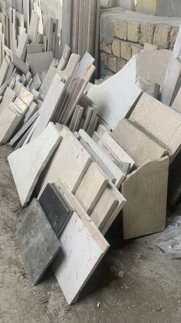 Mərmər: Anbar boşaldiği üçün mermerler deyerinden cox aşaği satilir qiymey -da lalafo.az — 14 Mərmər: Anbar boşaldiği üçün mermerler deyerinden cox aşaği satilir qiymey — 14
