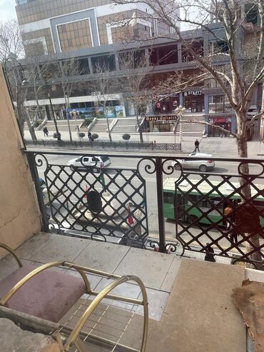 Mənzil kirayələyirəm: 3 otaqlı, 85 kv. m — 6