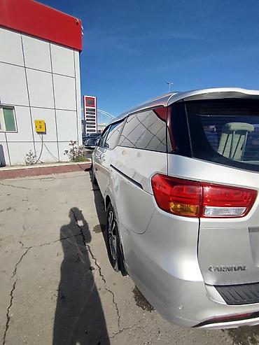 elantra 2016: Kia Carnival: 2.2 l | 2016 il Van/Minivan — 6