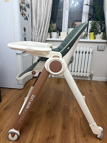 Эмерек: Стульчик для кормления Happy Baby (hb) с регулируемой спинкой и — 3