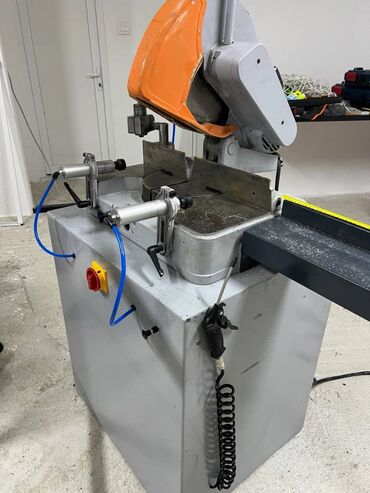 Cirkulari: Ger Masina za secenje industrijska Ispravna Novi Sad Akcija — 13