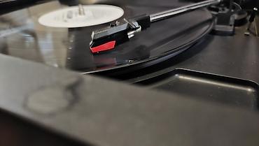 Другая аудиотехника: SHARP муз.центр Винтажный, без колонок, аукса нету, проигрыватель — 20