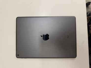 планшет айпад: Планшет, Apple, память 32 ГБ, 10" - 11", Wi-Fi, Б/у, Классический цвет - Серый