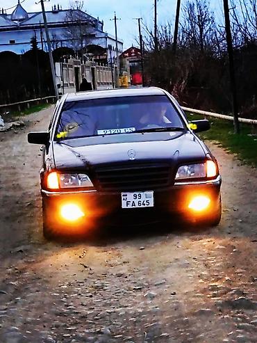 islenmis avtomobiller: Mercedes-Benz C 230: 2.3 l | 1998 il Sedan — 1