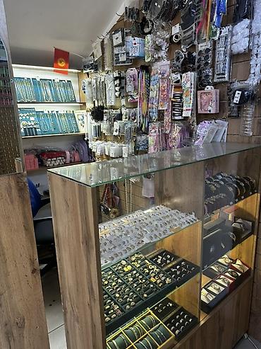Бижутерия: ПРОДАЕТСЯ Бутик бижутерии и аксессуаров Ассортимент: - Украшения — 1