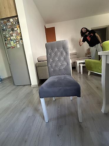 Stolice: Prodajem moderan trpezarijski set koji čine sto i 6 stolica. Sto je — 7