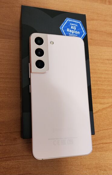 чехлы для телефона и планшета: Samsung Galaxy S22 5G, Б/у, 256 ГБ, цвет - Розовый, 2 SIM