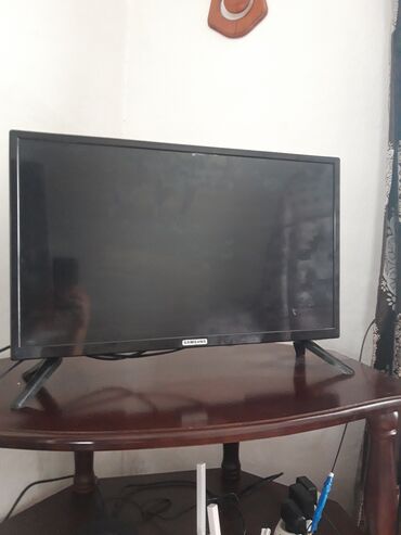 продаю телевизор: Продаю маленький телевизор . Размер длинна 55 см ширина 32см . В