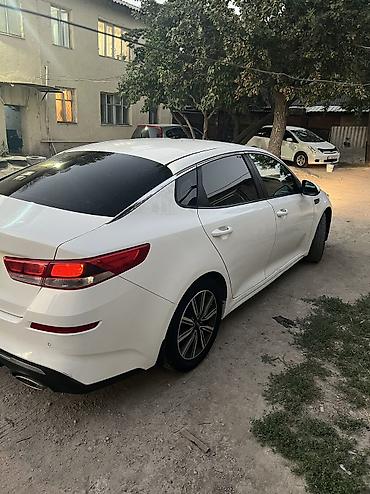 авто в такси: Kia K5: 2021 г., Седан — 5