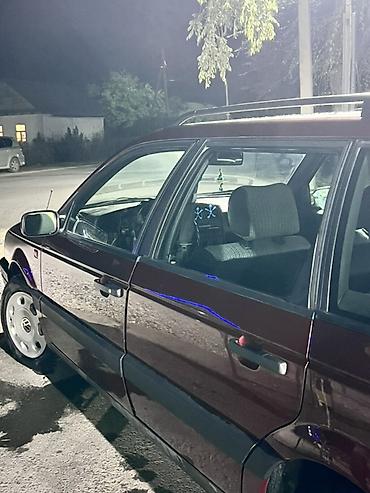 пассат б3 кпп: Volkswagen Passat: 1993 г., 1.8 л, Кол менен иштөөчү, Бензин, Универсал — 1