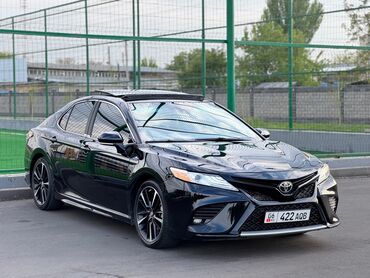 бутка сатам: Toyota Camry: 2018 г., 2.5 л, Автомат, Бензин, Седан