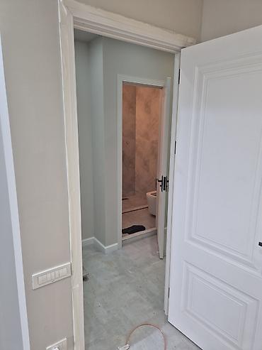 Təmir işləri: - Daxili dizayn: açıq-boz və ağ tonlarda müasir üslub, hamar divar — 3