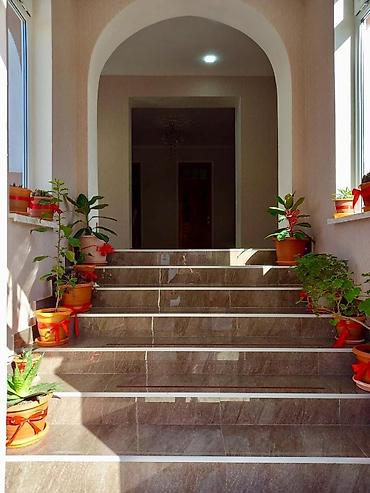 Həyət evləri və villaların satışı: 4 otaqlı, 1000 kv. m, Yeni təmirli — 8