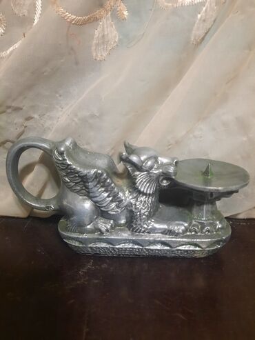 шкаф для компьютера: Подсвечник в виде грифона - Материал: металл (литой, серебристое lalafo.kg да шкаф для компьютера: Подсвечник в виде грифона - Материал: металл (литой, серебристое