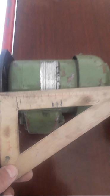 Другие электротовары: Продаю электродвигатели 3ф с редуктором и шкивами немецской — 3