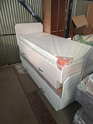 bunk bed: Односпальная кровать, Новый, С ящиком для хранения, длина - 190 см — 2