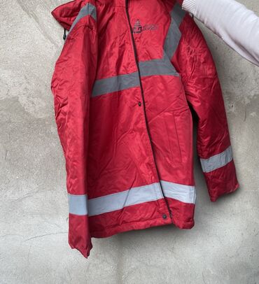 Kombinezonlar: Qırmızı rəngli iş geyimi dəsti – kombinezon və qışlıq iş gödəkçəsi - — 5