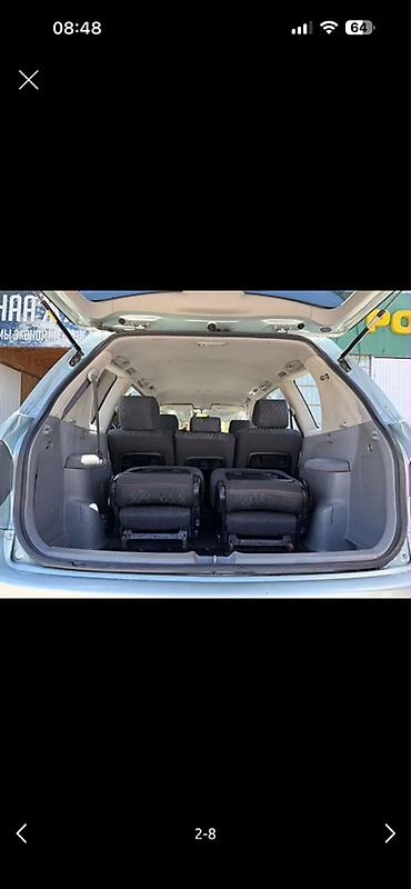 7 местка: Toyota avensis verso Просторный 7-местный минивэн серебристого цвета — 4