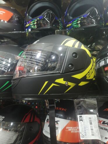 Moto dəbilqələr: Kaskalar 39an hər rəngi var Qara mat kaskalar 55azn Qara parlaq — 4